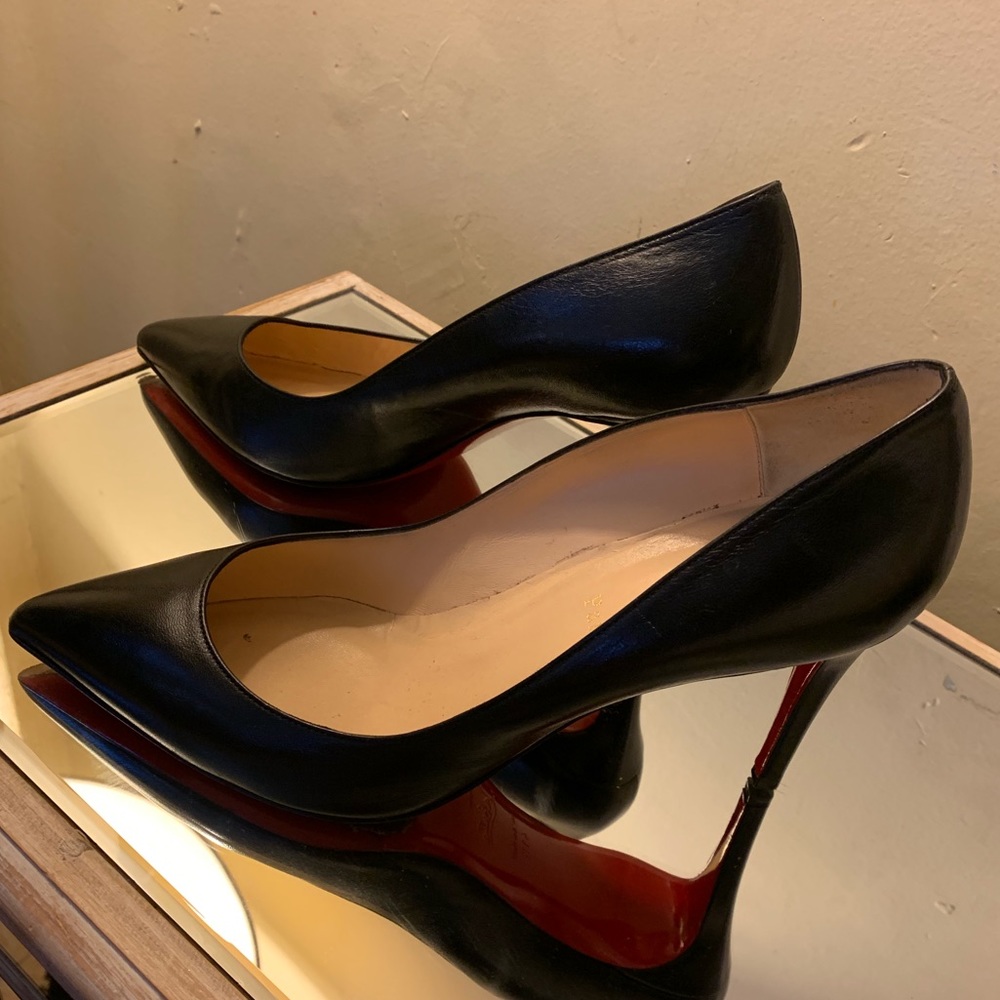 ♥️100% Authentic Christian Louboutin Pigalle 85♥️